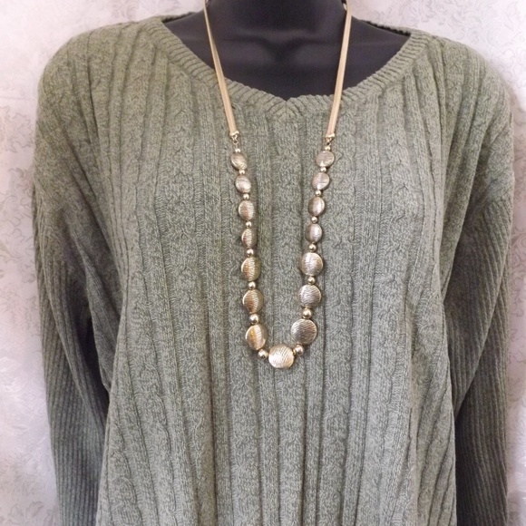 Jewelry - Flat Round Circle Necklace